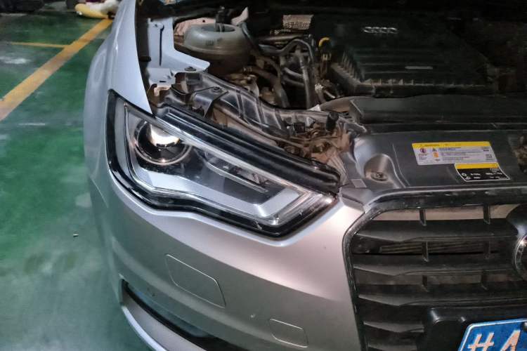 Used Audi A3 2014 Limousine 35 TFSI Automatic Comfort Model Right Front Headlight