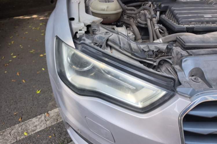 Used Audi A3 2014 Limousine 35 TFSI Automatic Fashion Model Right Front Headlight