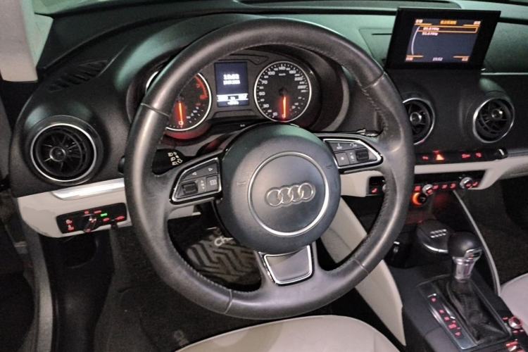 Used Audi A3 2014 Sportback 35 TFSI Automatic Comfort Model Steering Wheel