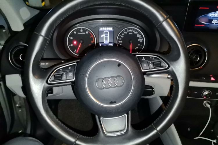 Used Audi A3 2014 Sportback 35 TFSI Automatic Style Edition Steering Wheel