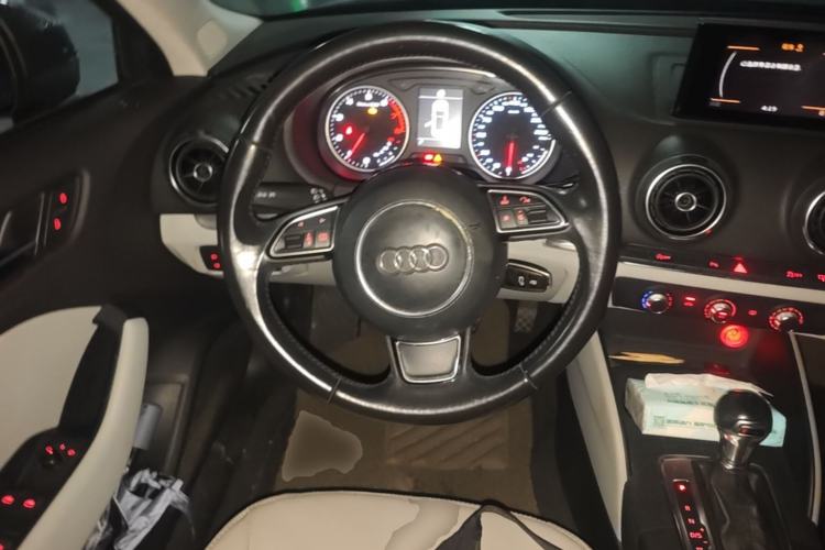 Used Audi A3 2014 Sportback 35 TFSI Automatic Style Edition Steering Wheel