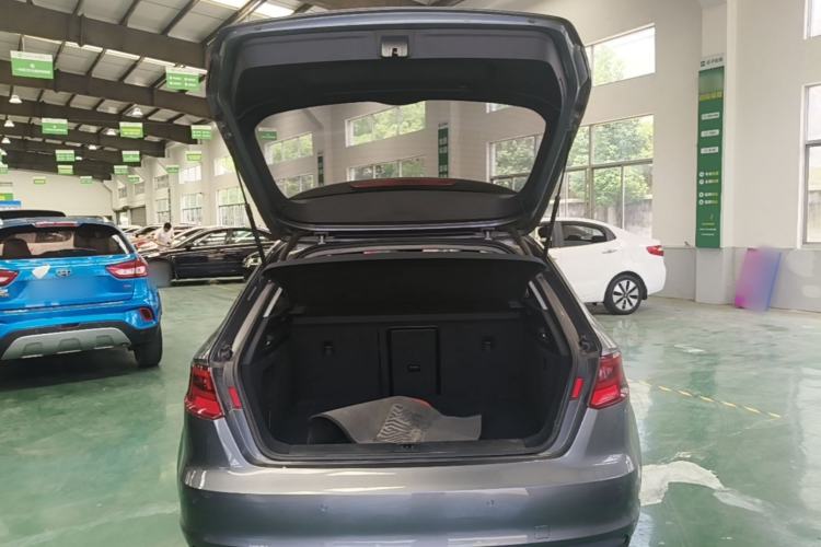 Used Audi A3 2014 Sportback 35 TFSI Automatic Comfort Model Trunk
