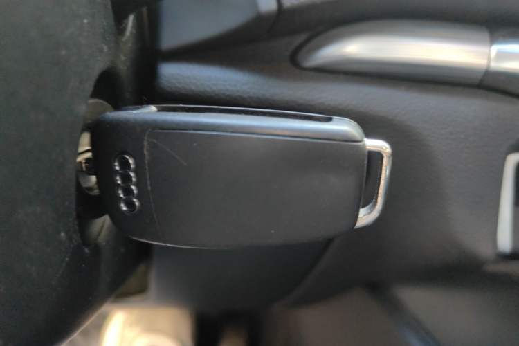 Used Audi A3 2014 Limousine 40 TFSI S line Comfort Model Vehicle Key