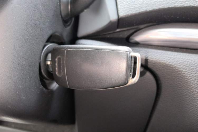 Used Audi A3 2014 Limousine 35 TFSI Automatic Comfort Model Vehicle Key
