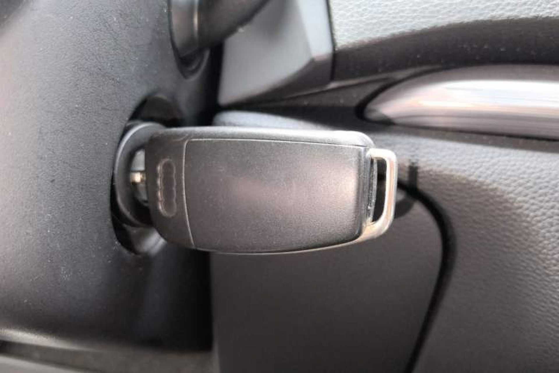 Used Audi A3 2014 Limousine 35 TFSI Automatic Comfort Model Vehicle Key