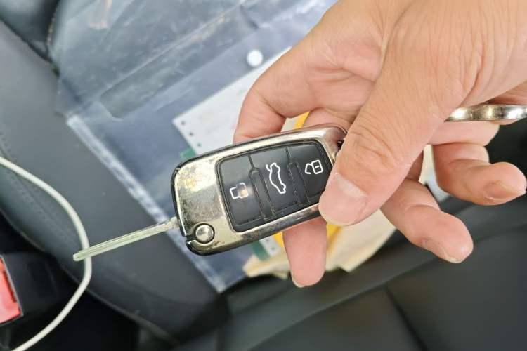 Used Audi A3 2014 Limousine 35 TFSI Automatic Comfort Model Vehicle Key