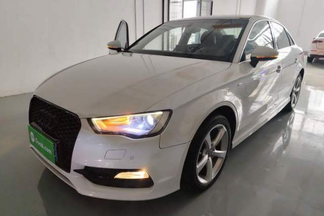 Used Audi A3 2014 Limousine 40 TFSI S line Luxury Model