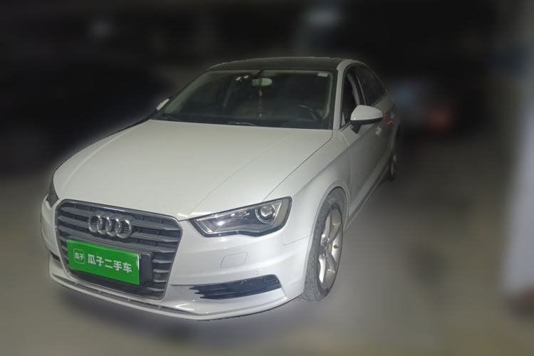 Used Audi A3 2014 Limousine 35 TFSI Automatic Comfort Model Guazi used car, China used car export, Used car for sale, Used cars, Cheapest cars for sale