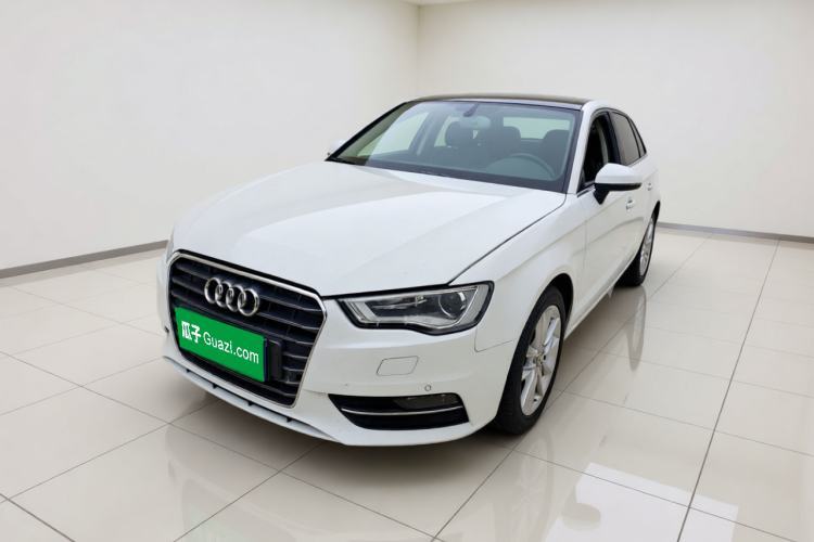 Used Audi A3 2014 Sportback 35 TFSI Automatic Comfort Model Guazi used car, China used car export, Used car for sale, Used cars, Cheapest cars for sale