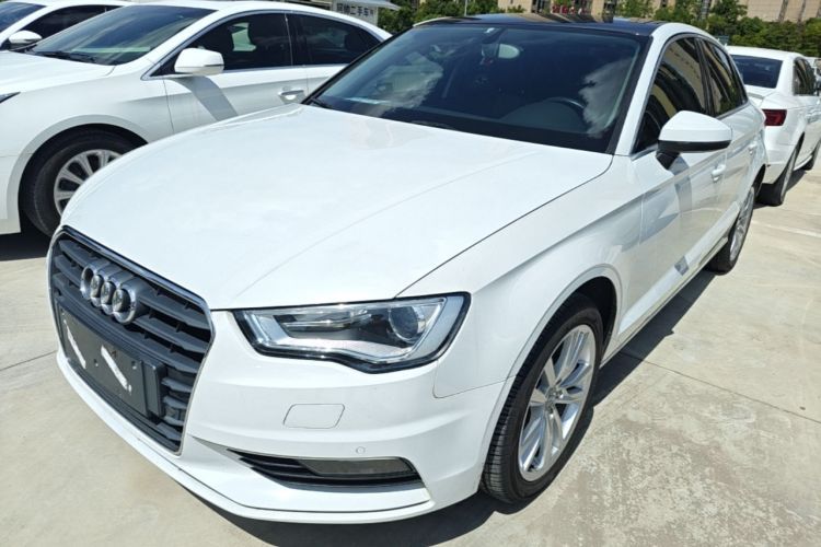 Used Audi A3 2014 Limousine 35 TFSI Automatic Comfort Model Guazi used car, China used car export, Used car for sale, Used cars, Cheapest cars for sale