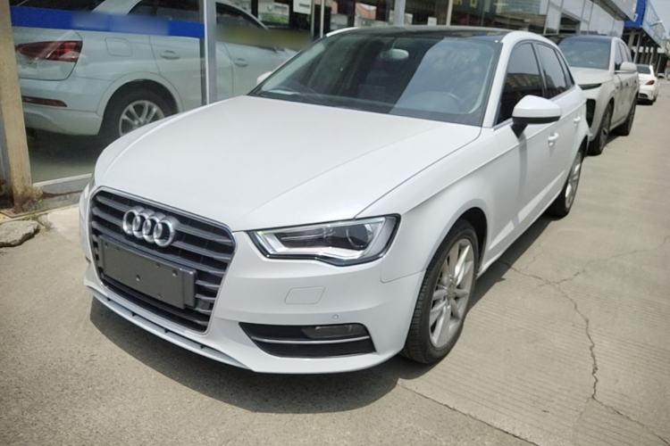 Used Audi A3 2014 Sportback 35 TFSI Automatic Comfort Model Guazi used car, China used car export, Used car for sale, Used cars, Cheapest cars for sale