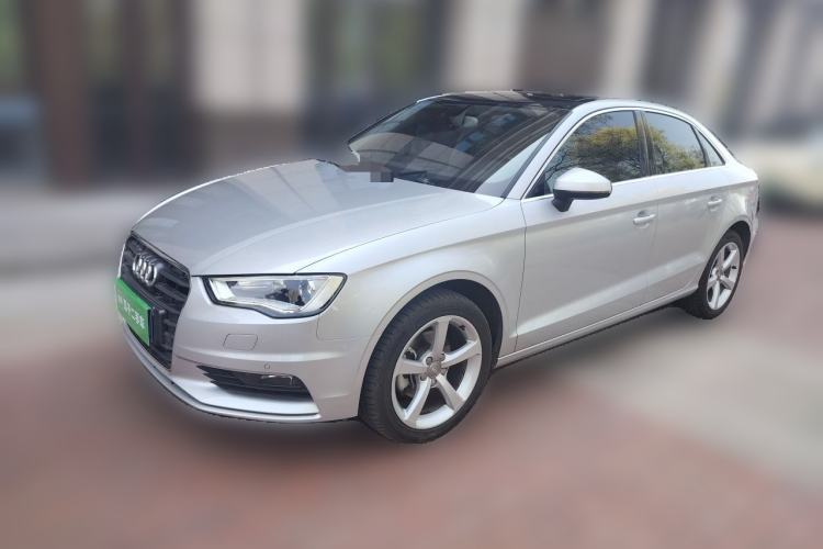 Used Audi A3 2014 Limousine 35 TFSI Automatic Comfort Model Guazi used car, China used car export, Used car for sale, Used cars, Cheapest cars for sale