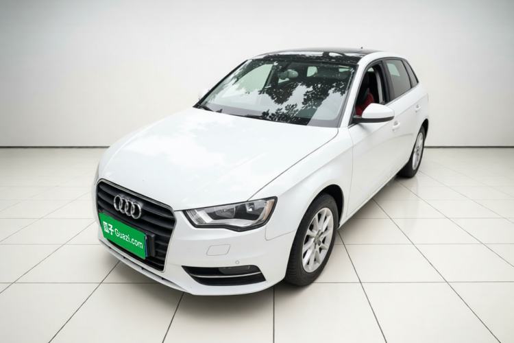 Używany Audi A3 2014 Sportback 35 TFSI Automatic Style Edition Guazi used car, China used car export, Used car for sale, Used cars, Cheapest cars for sale