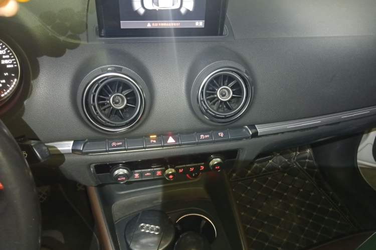 Used Audi A3 2014 Limousine 35 TFSI Automatic Comfort Model Audio And AC Panel