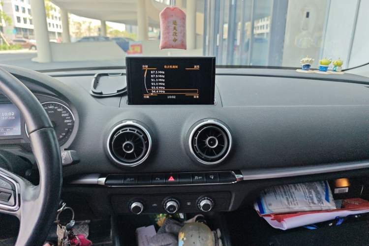 Used Audi A3 2014 Sportback 35 TFSI Automatic Style Edition Audio And AC Panel