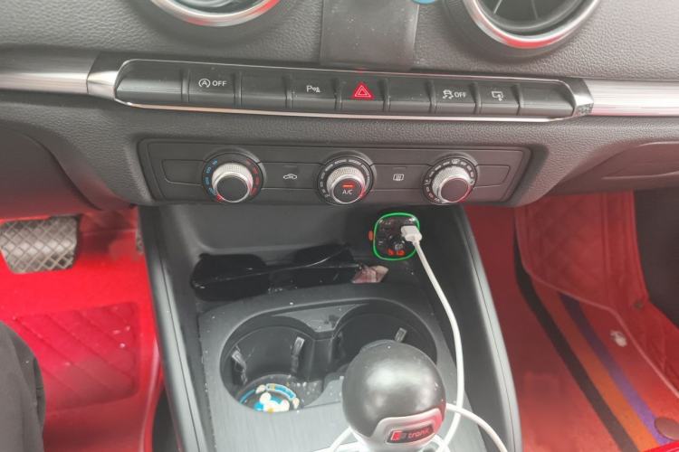 Used Audi A3 2014 Sportback 35 TFSI Automatic Style Edition Audio And AC Panel