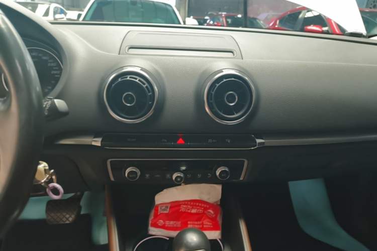 Used Audi A3 2014 Sportback 35 TFSI Automatic Comfort Model Audio And AC Panel