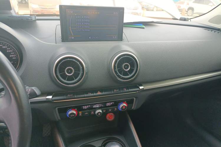 Used Audi A3 2014 Sportback 35 TFSI Automatic Comfort Model Audio And AC Panel