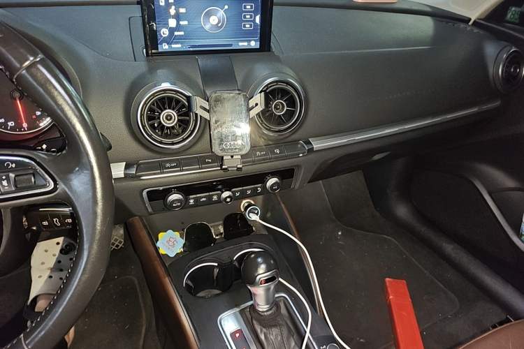 Used Audi A3 2014 Limousine 35 TFSI Automatic Comfort Model Audio And AC Panel