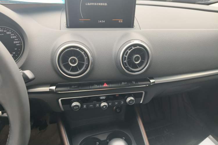 Used Audi A3 2014 Sportback 35 TFSI Automatic Comfort Model Audio And AC Panel