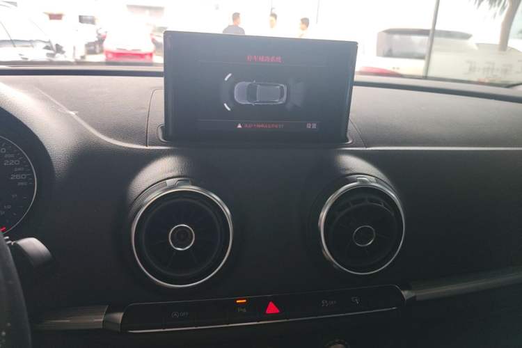 Used Audi A3 2014 Sportback 35 TFSI Automatic Style Edition Audio And AC Panel