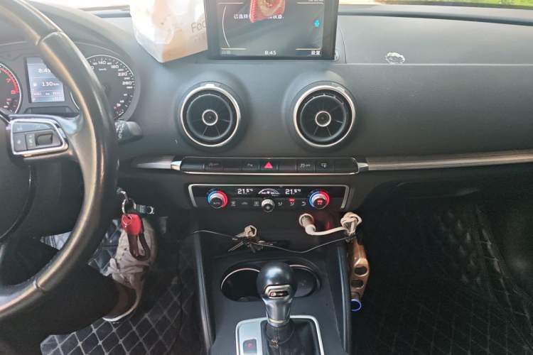 Used Audi A3 2014 Sportback 35 TFSI Automatic Comfort Model Audio And AC Panel