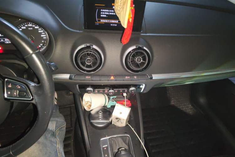 Used Audi A3 2014 Limousine 40 TFSI S line Comfort Model Audio And AC Panel