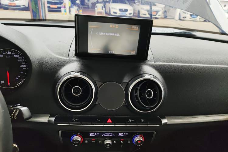 Used Audi A3 2014 Sportback 35 TFSI Automatic Comfort Model Audio And AC Panel