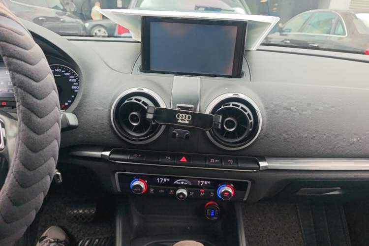 Used Audi A3 2014 Sportback 35 TFSI Automatic Comfort Model Audio And AC Panel