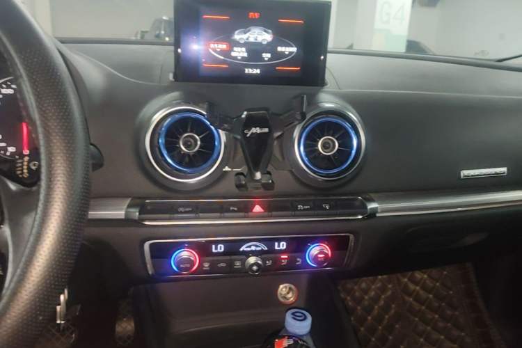 Used Audi A3 2014 Limousine 35 TFSI Automatic Comfort Model Audio And AC Panel