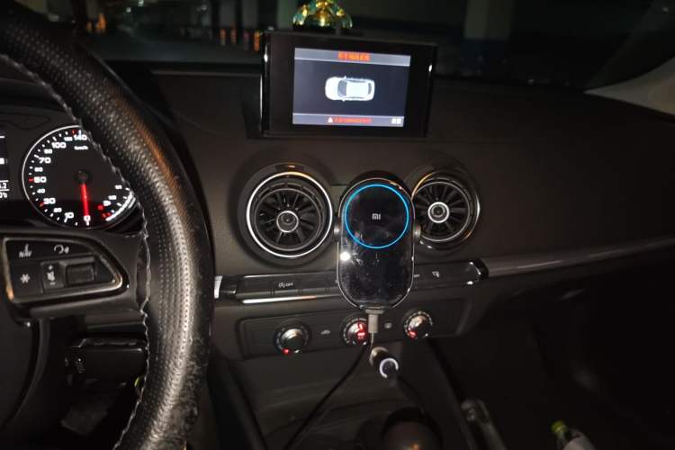 Used Audi A3 2014 Sportback 35 TFSI Automatic Style Edition Audio And AC Panel