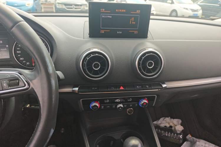 Used Audi A3 2014 Sportback 35 TFSI Automatic Comfort Model Audio And AC Panel