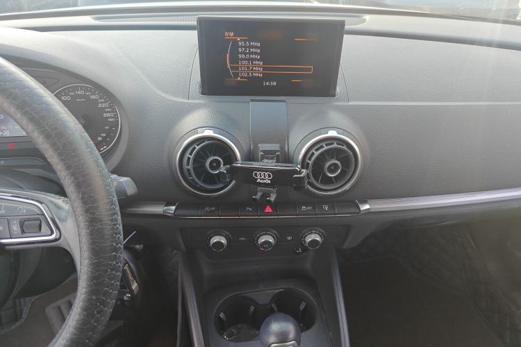 Used Audi A3 2014 Sportback 35 TFSI Automatic Style Edition Audio And AC Panel