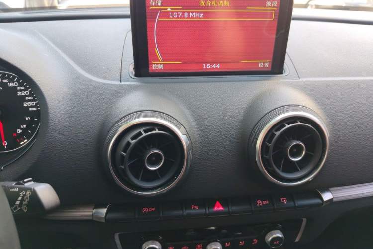 Used Audi A3 2014 Sportback 35 TFSI Automatic Comfort Model Audio And AC Panel