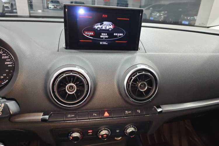 Used Audi A3 2014 Sportback 35 TFSI Automatic Style Edition Audio And AC Panel