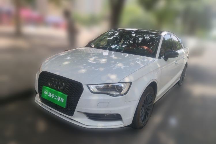Used Audi A3 2014 Limousine 35 TFSI Automatic Fashion Model Guazi used car, China used car export, Used car for sale, Used cars, Cheapest cars for sale