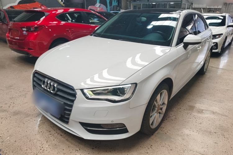 Used Audi A3 2014 Sportback 35 TFSI Automatic Comfort Model Guazi used car, China used car export, Used car for sale, Used cars, Cheapest cars for sale