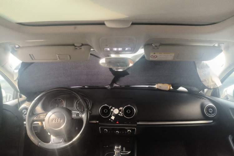 Used Audi A3 2014 Sportback 35 TFSI Automatic Comfort Model Center Console