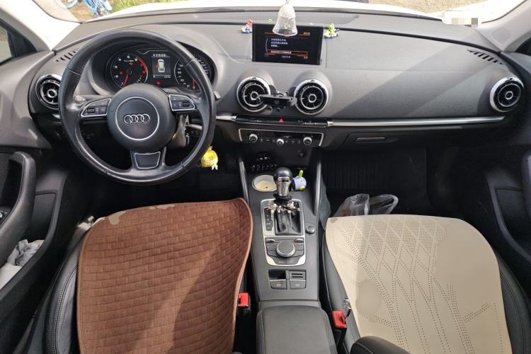 Used Audi A3 2014 Sportback 40 TFSI S line Comfort Model Center Console