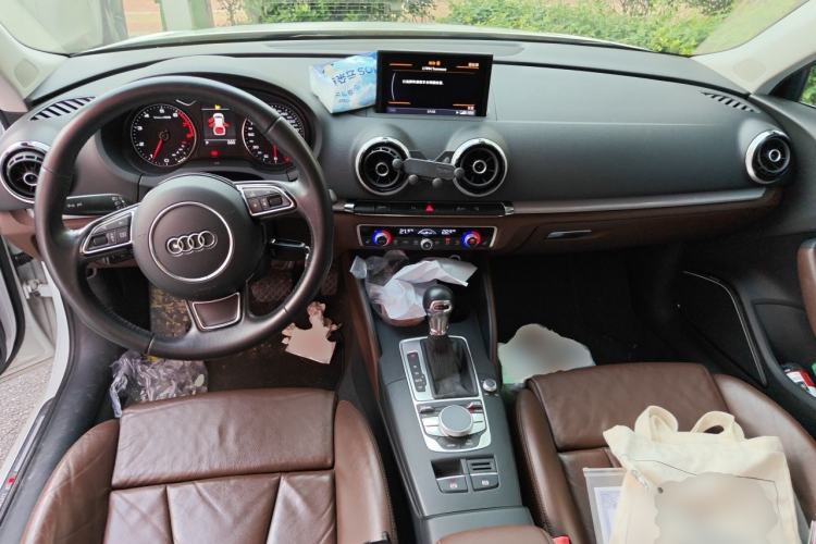 Used Audi A3 2014 Sportback 40 TFSI S line Luxury Model Center Console