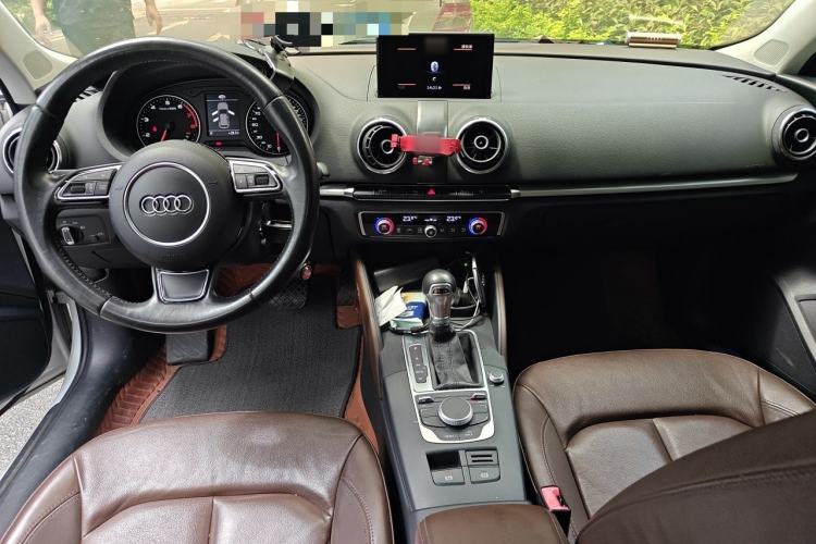 Used Audi A3 2014 Sportback 35 TFSI Automatic Comfort Model Center Console