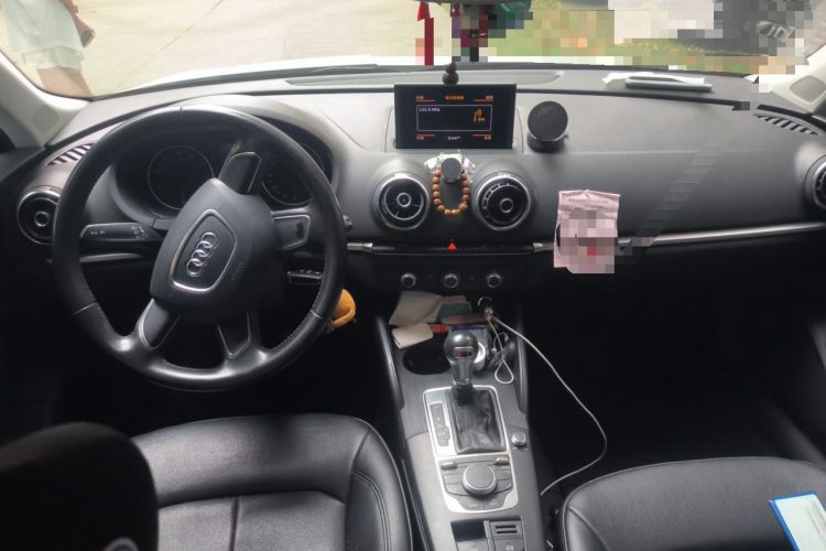 Used Audi A3 2014 Sportback 35 TFSI Automatic Ambition Edition Center Console