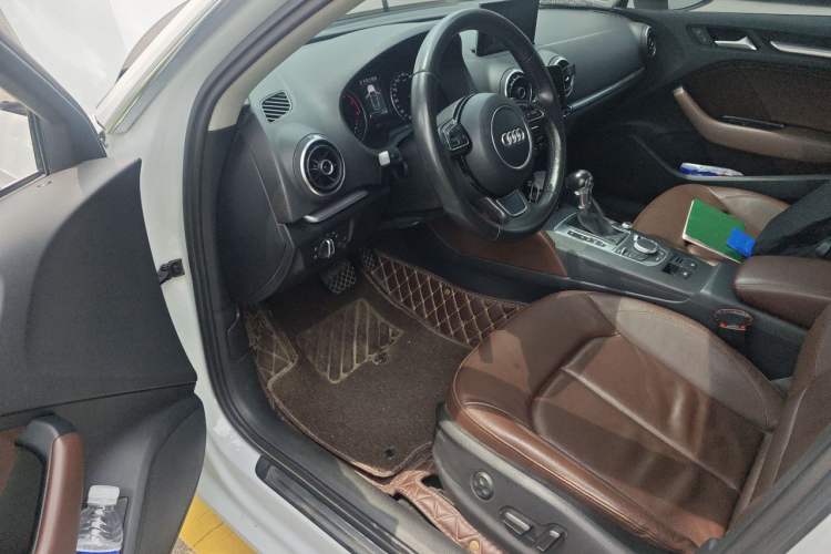 Used Audi A3 2014 Sportback 35 TFSI Automatic Comfort Model Driver Seat