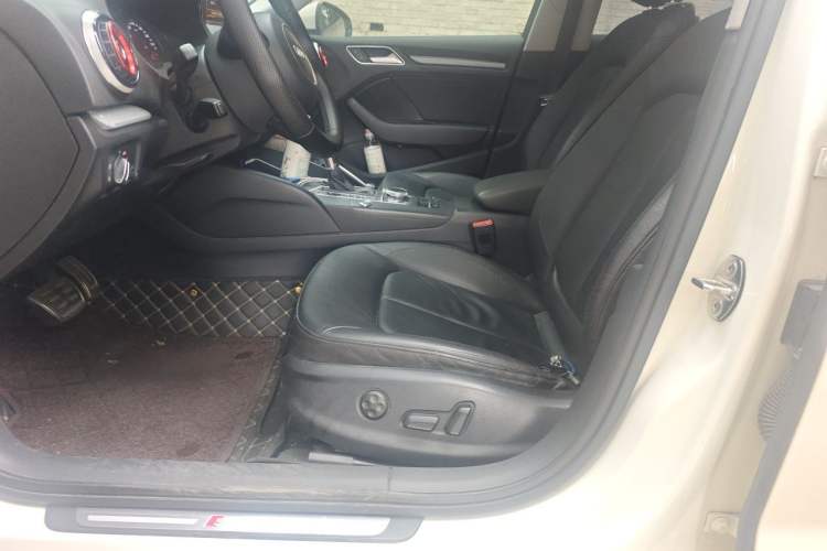 Used Audi A3 2014 Sportback 40 TFSI S line Luxury Model Driver Seat