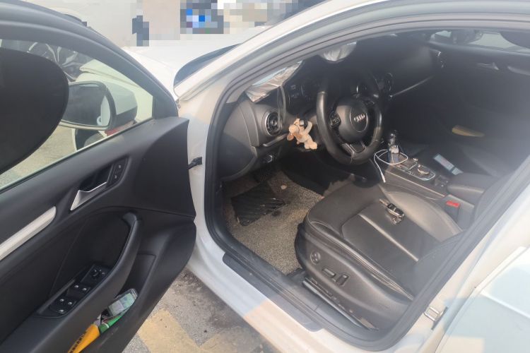 Used Audi A3 2014 Sportback 35 TFSI Automatic Comfort Model Driver Seat
