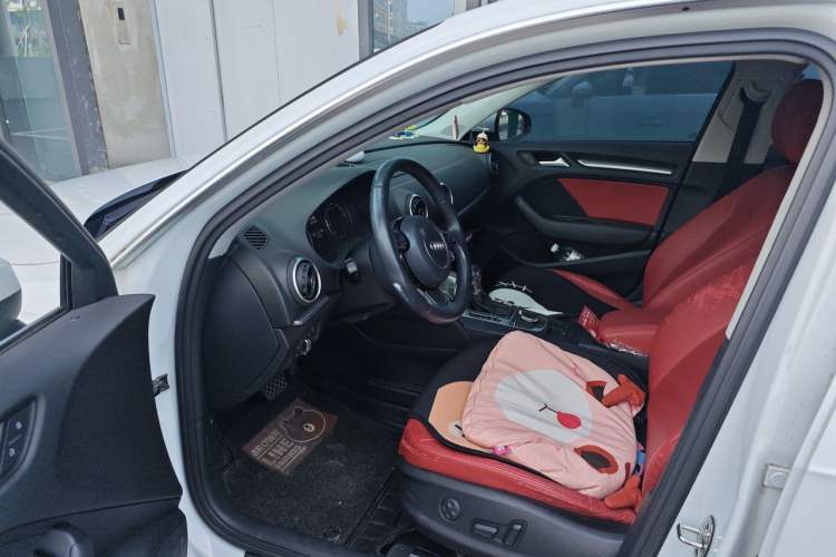 Used Audi A3 2014 Sportback 35 TFSI Automatic Style Edition Driver Seat