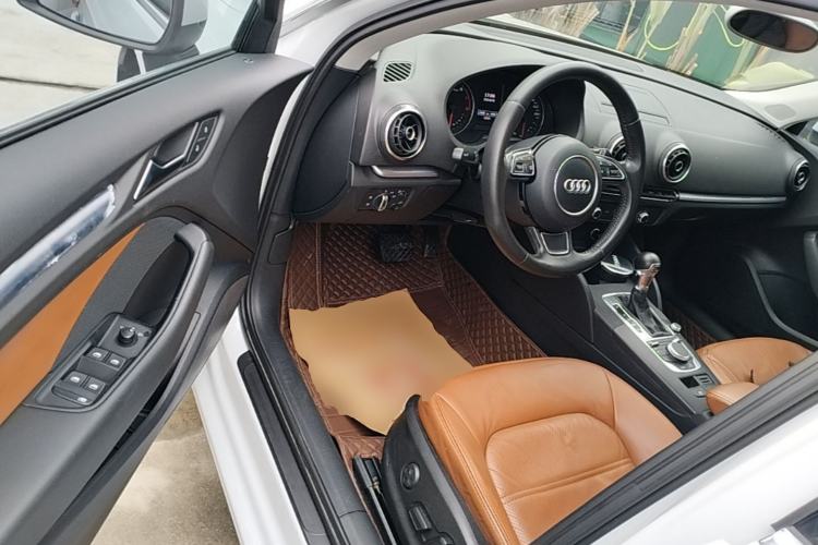 Used Audi A3 2014 Sportback 35 TFSI Automatic Style Edition Driver Seat