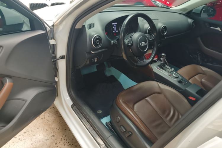 Used Audi A3 2014 Sportback 35 TFSI Automatic Comfort Model Driver Seat