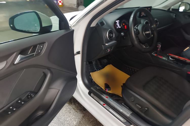 Used Audi A3 2014 Sportback 35 TFSI Automatic Style Edition Driver Seat