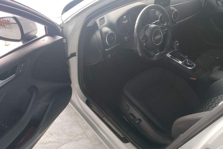 Used Audi A3 2014 Sportback 35 TFSI Automatic Style Edition Driver Seat